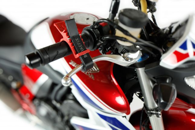 Brake lever locking device